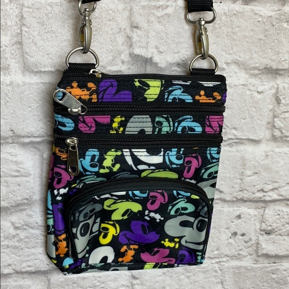 Disney Authentic Original Crossing Bag NWT - Picture 2 of 6
